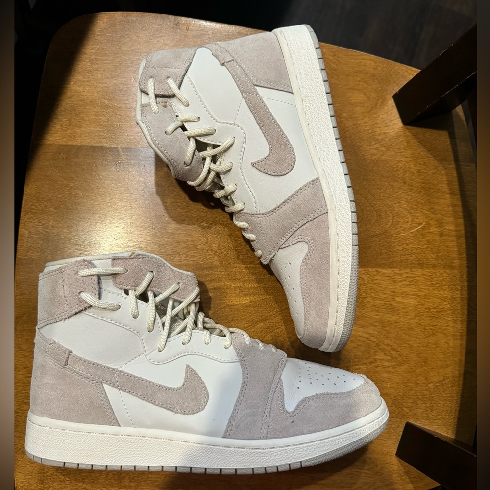 WMNS AIR JORDAN 1 REBEL XX
